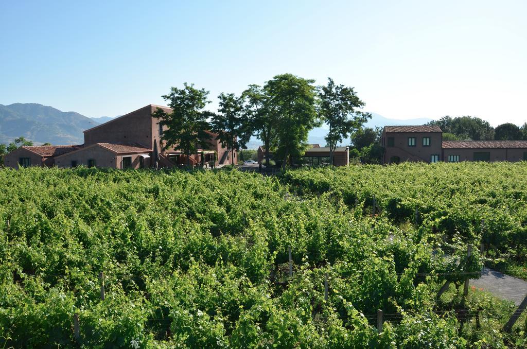 Firriato Hospitality Cavanera Etnea Resort & Wine Experience Кастільйоне-ді-Сицилія Екстер'єр фото