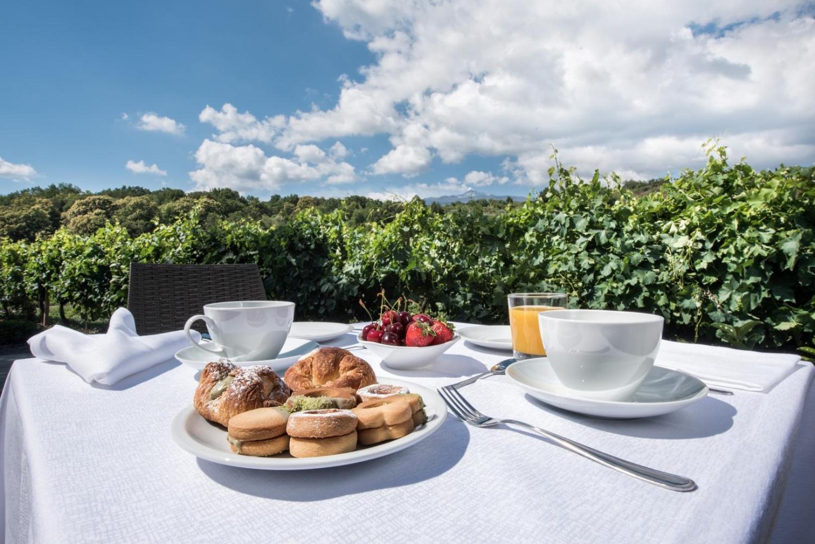 Firriato Hospitality Cavanera Etnea Resort & Wine Experience Кастільйоне-ді-Сицилія Екстер'єр фото