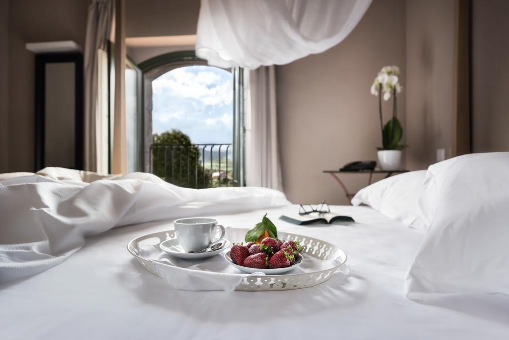 Firriato Hospitality Cavanera Etnea Resort & Wine Experience Кастільйоне-ді-Сицилія Номер фото